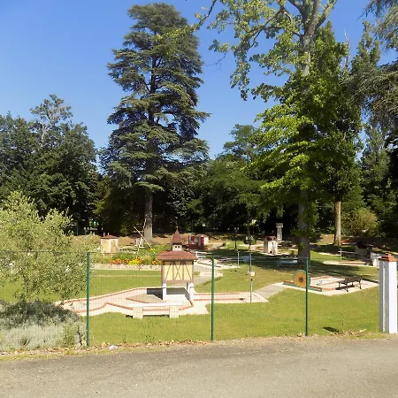 No 5 Plaisance